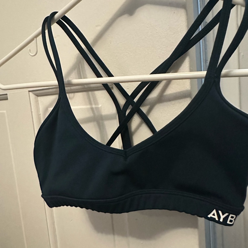 AYBL ESSENTIAL STRAPPY SPORTS BRA
